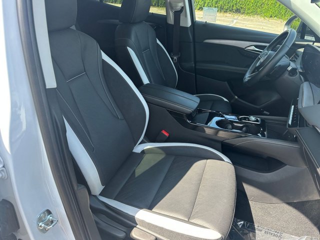 Vehicle image 19 of 41