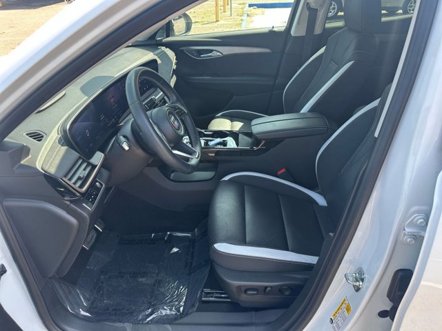 Vehicle image 21 of 41