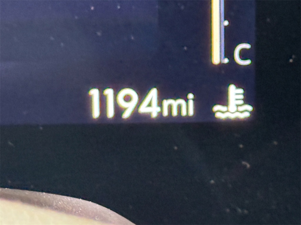 Vehicle image 29 of 48