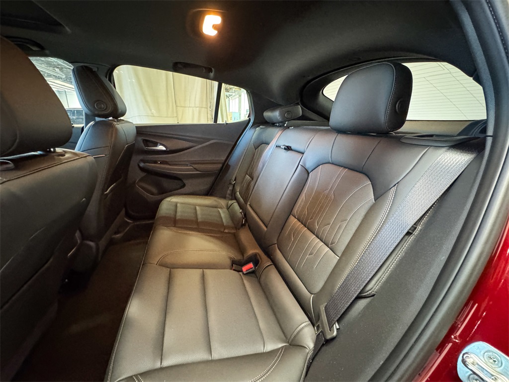Vehicle image 18 of 48