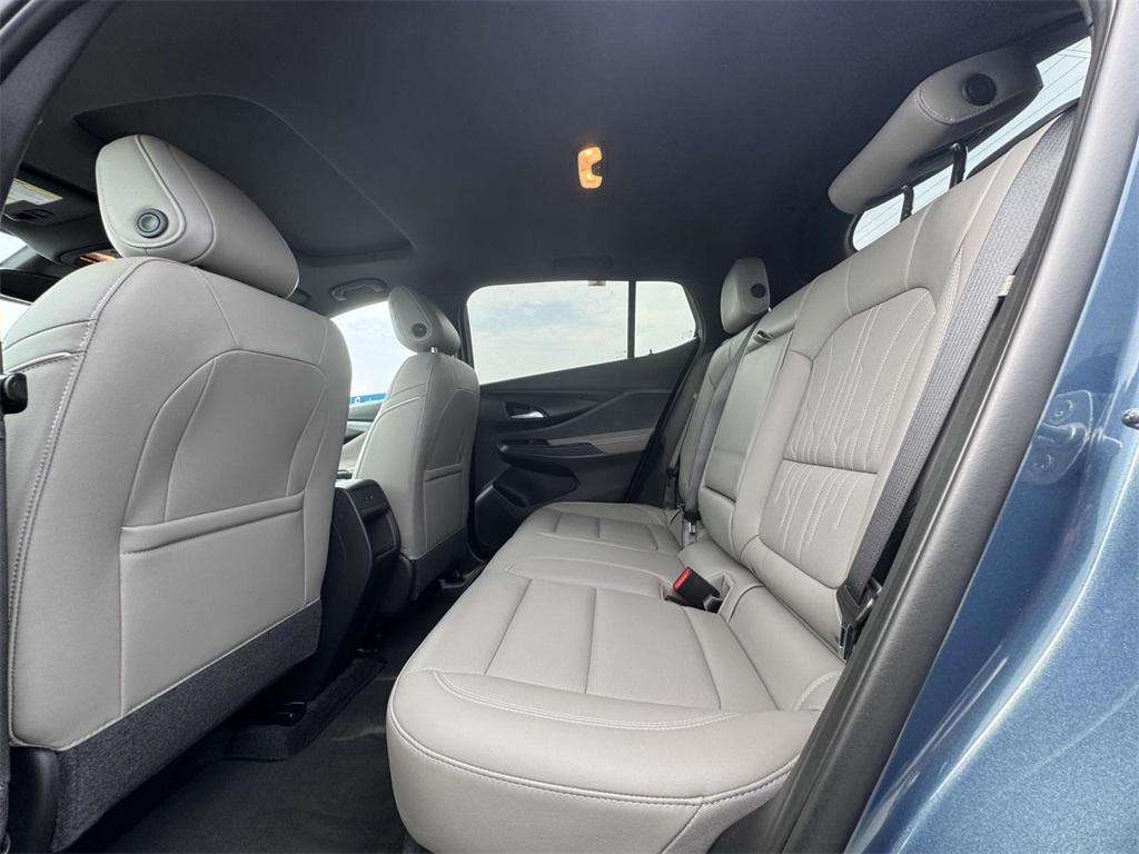 Vehicle image 26 of 30