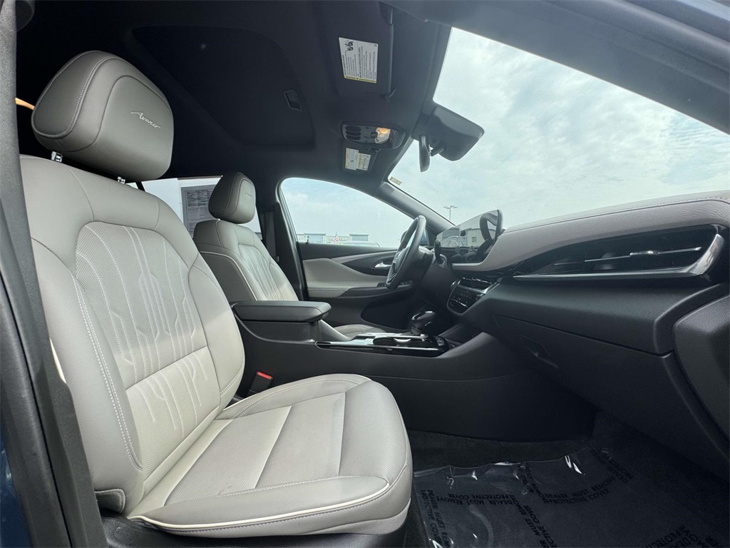 Vehicle image 22 of 30