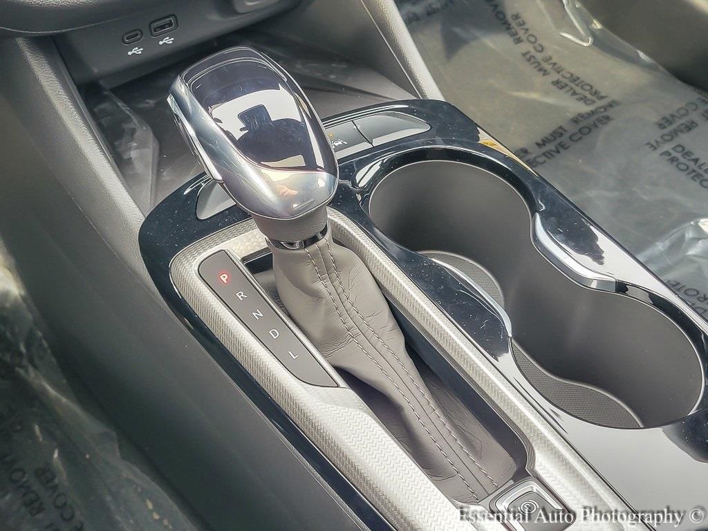 Vehicle image 16 of 22