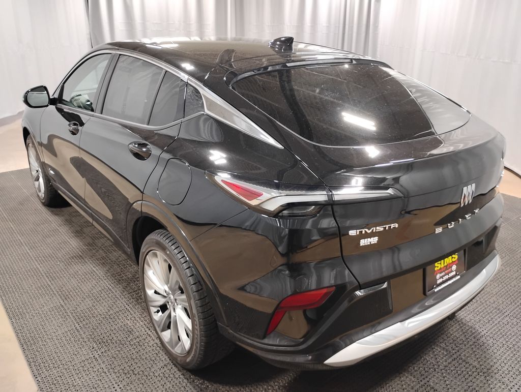 Vehicle image 7 of 44
