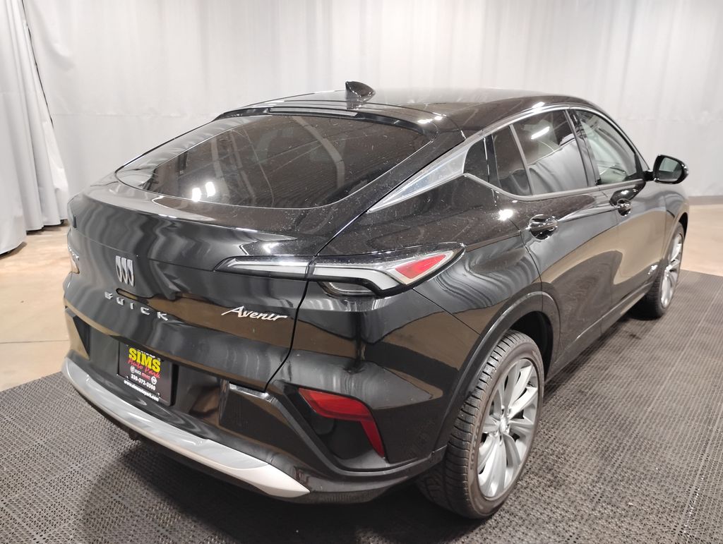 Vehicle image 5 of 44