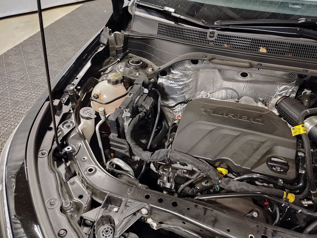Vehicle image 19 of 44