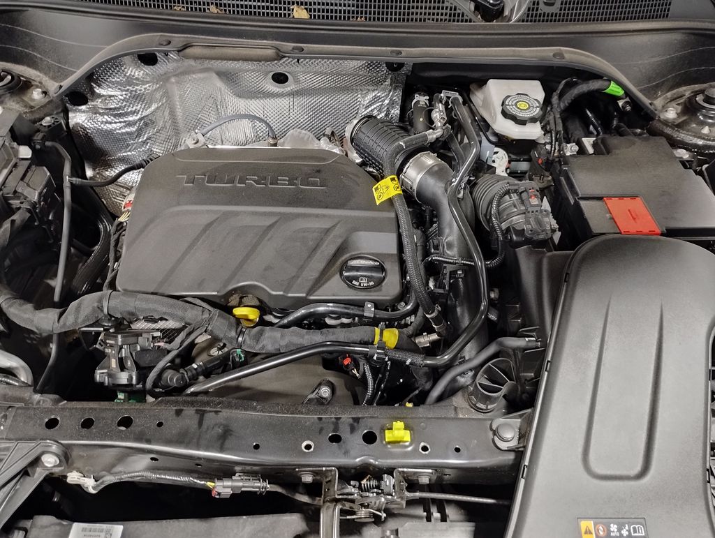 Vehicle image 21 of 44