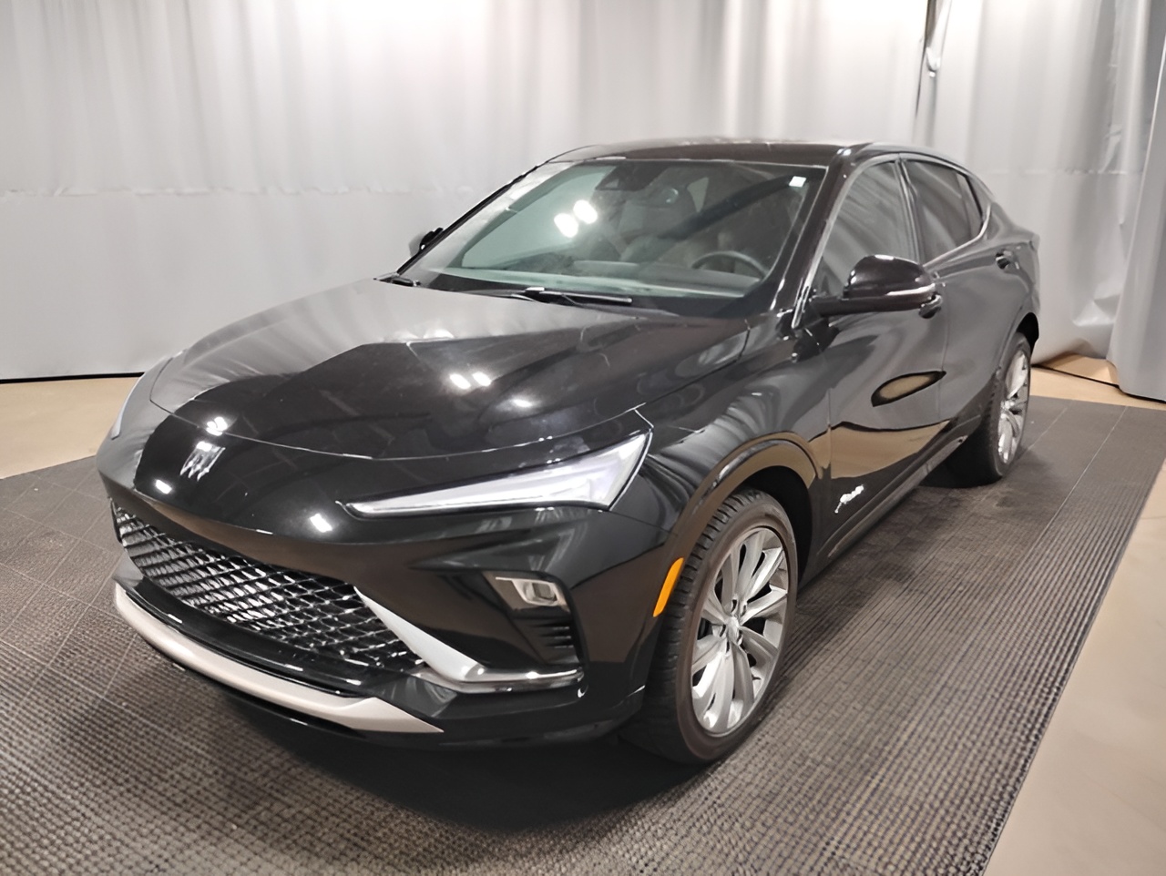Vehicle image 37 of 44