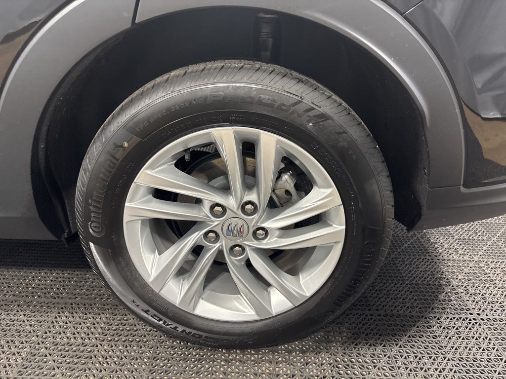 Vehicle image 13 of 45