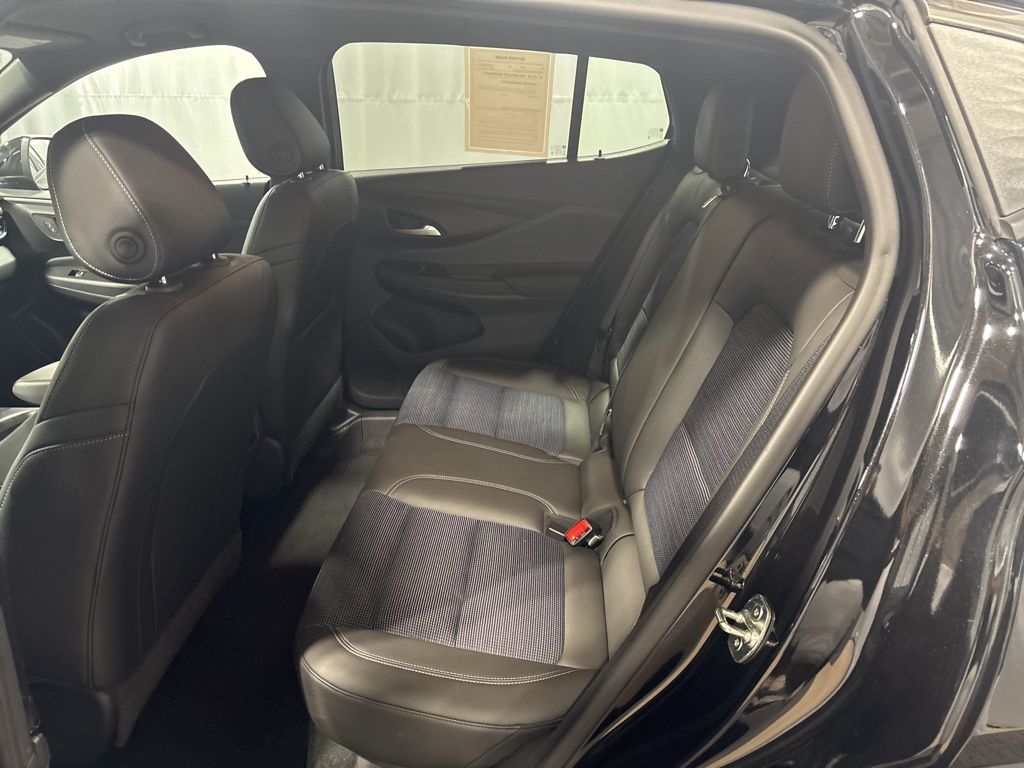 Vehicle image 36 of 45
