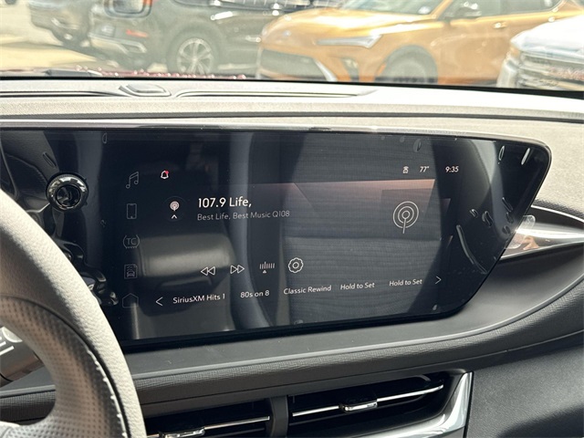 Vehicle image 17 of 26