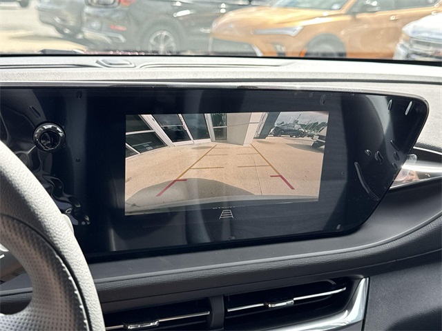 Vehicle image 18 of 26