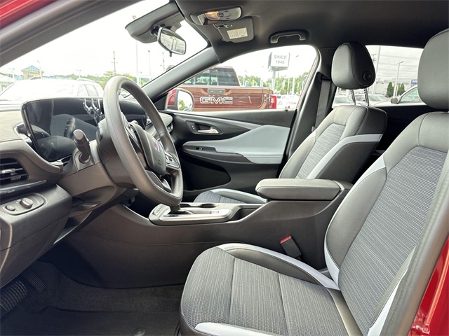 Vehicle image 11 of 26