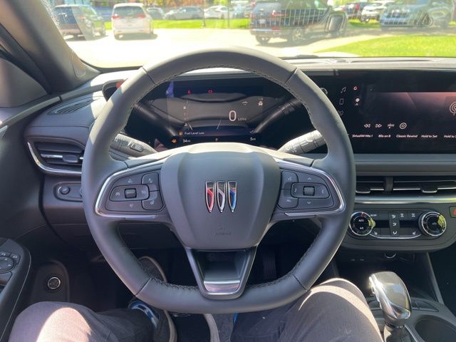 Vehicle image 11 of 31