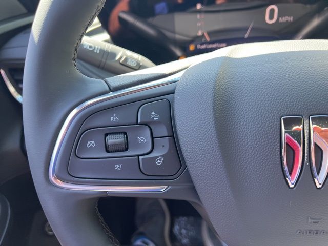 Vehicle image 13 of 31