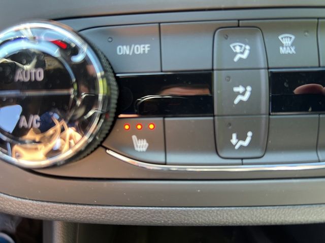 Vehicle image 22 of 31