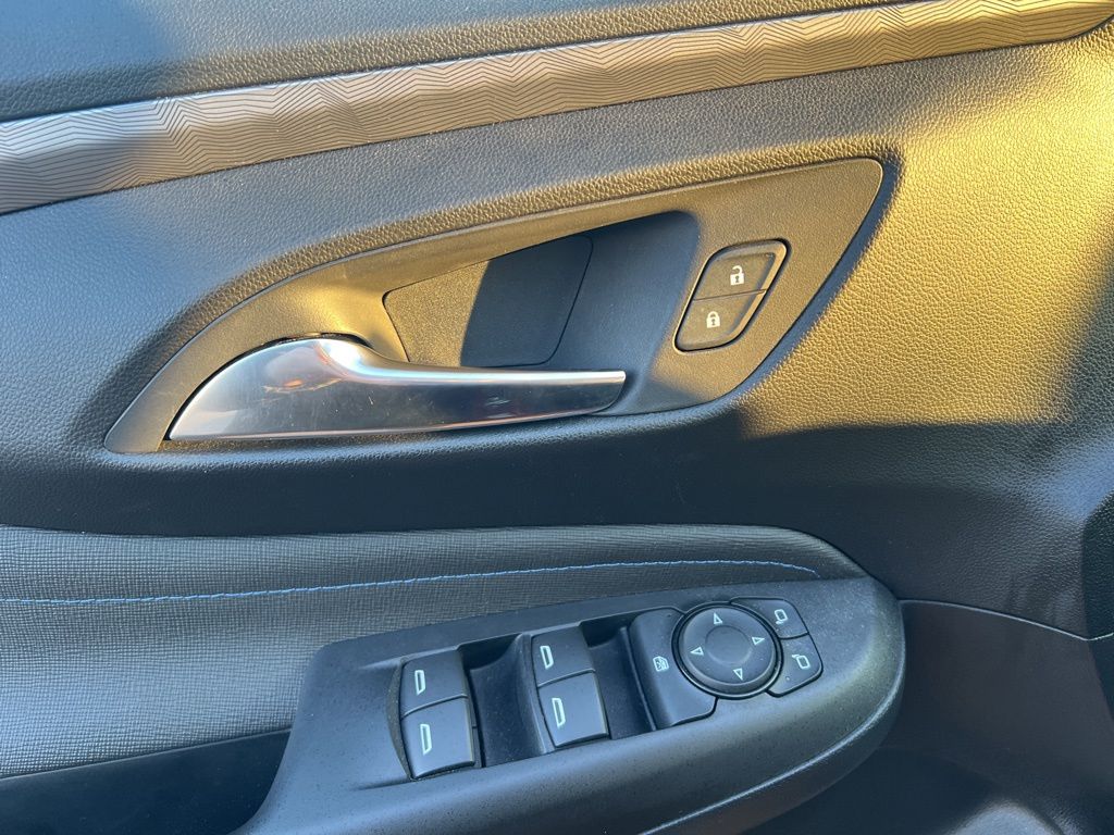 2024 Buick Envista Sport Touring Image 16 of 27