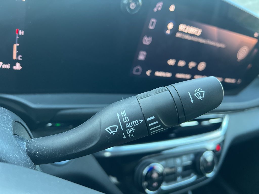 2024 Buick Envista Sport Touring Image 24 of 27