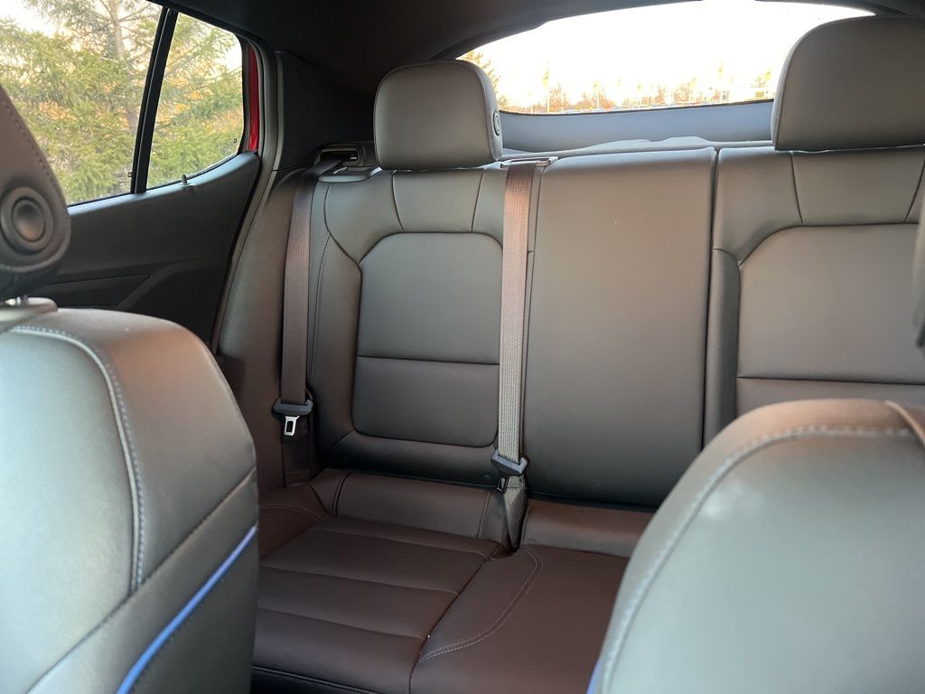 2024 Buick Envista Sport Touring Image 7 of 27