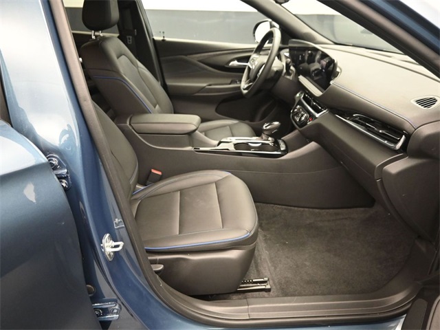 Vehicle image 19 of 36