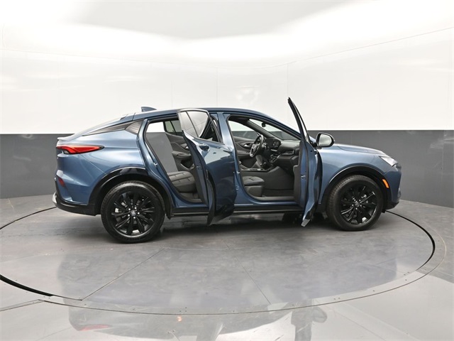 Vehicle image 8 of 36