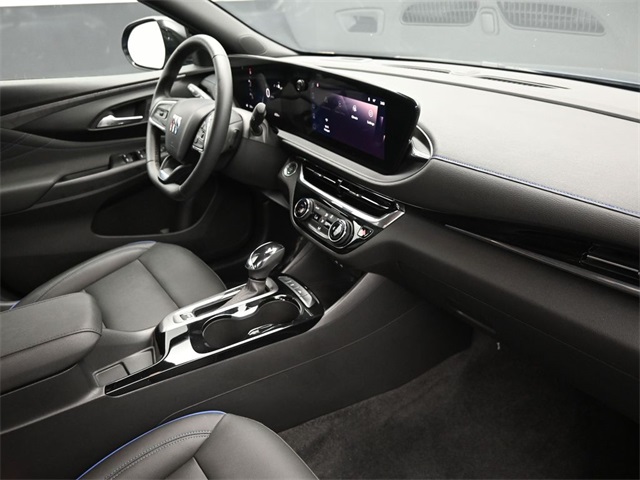 Vehicle image 22 of 36