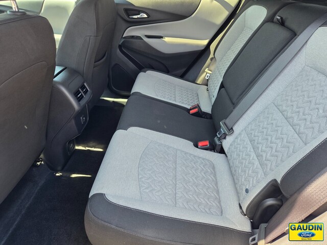 Vehicle image 13 of 25