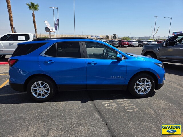 Vehicle image 4 of 25
