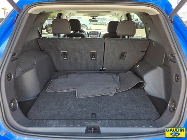 Vehicle image 10 of 25