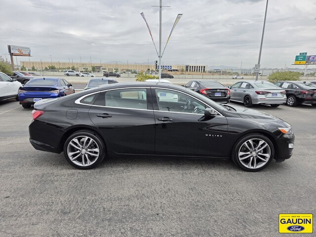 2024 Chevrolet Malibu LT Image 3 of 24