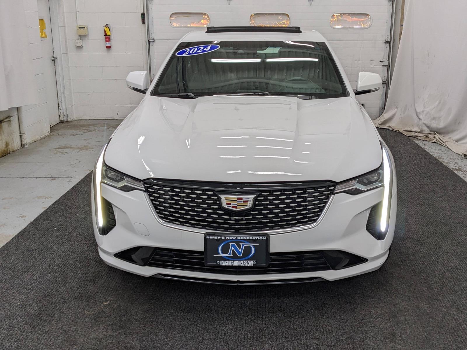 Vehicle image 2 of 34