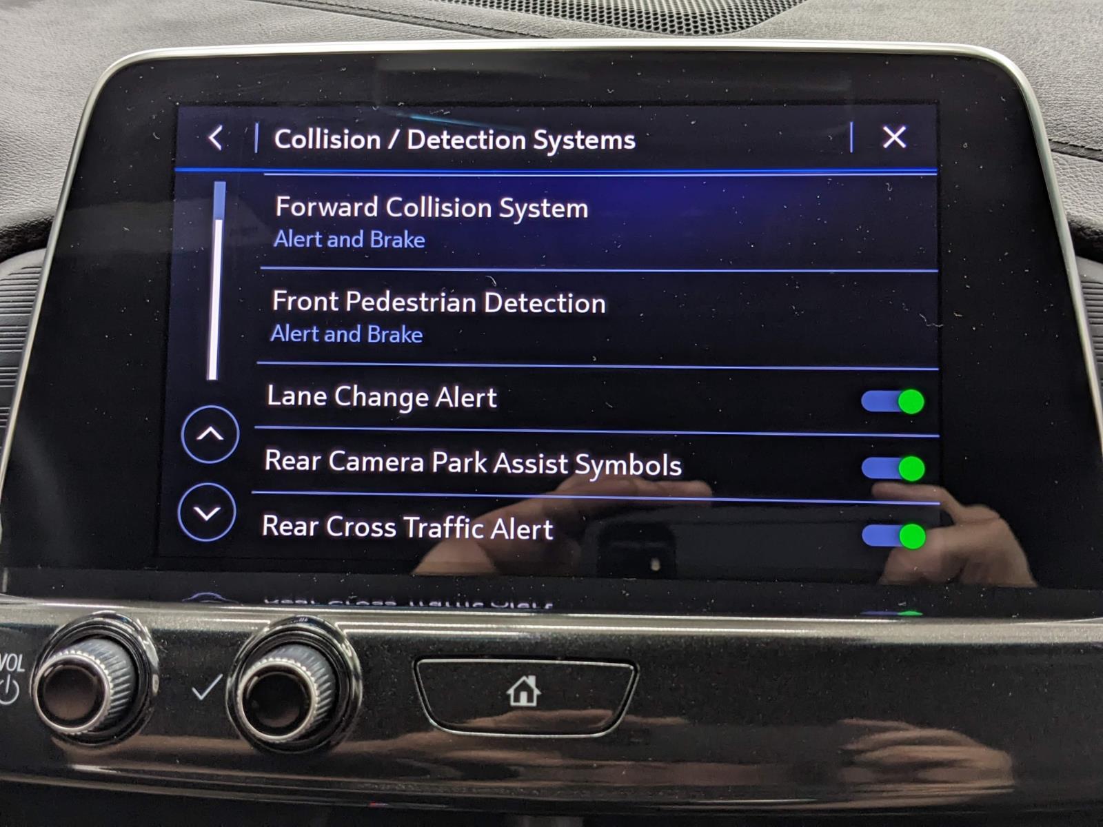 Vehicle image 28 of 34