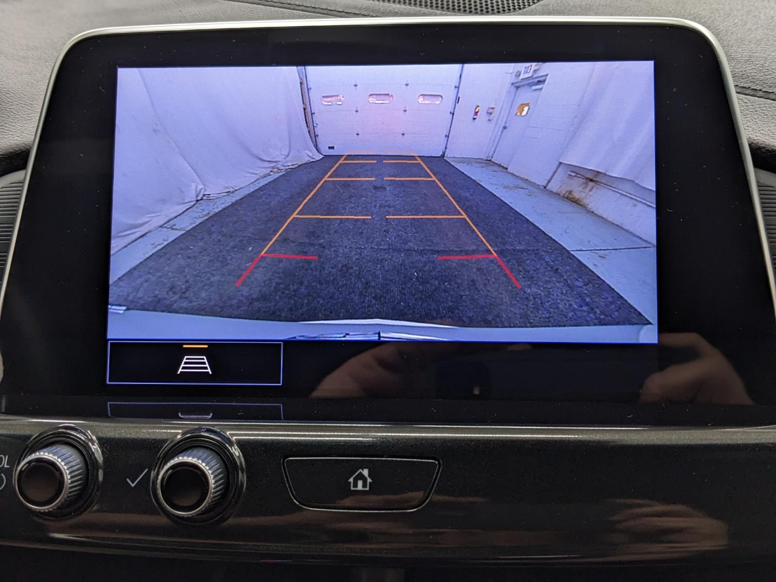 Vehicle image 20 of 34