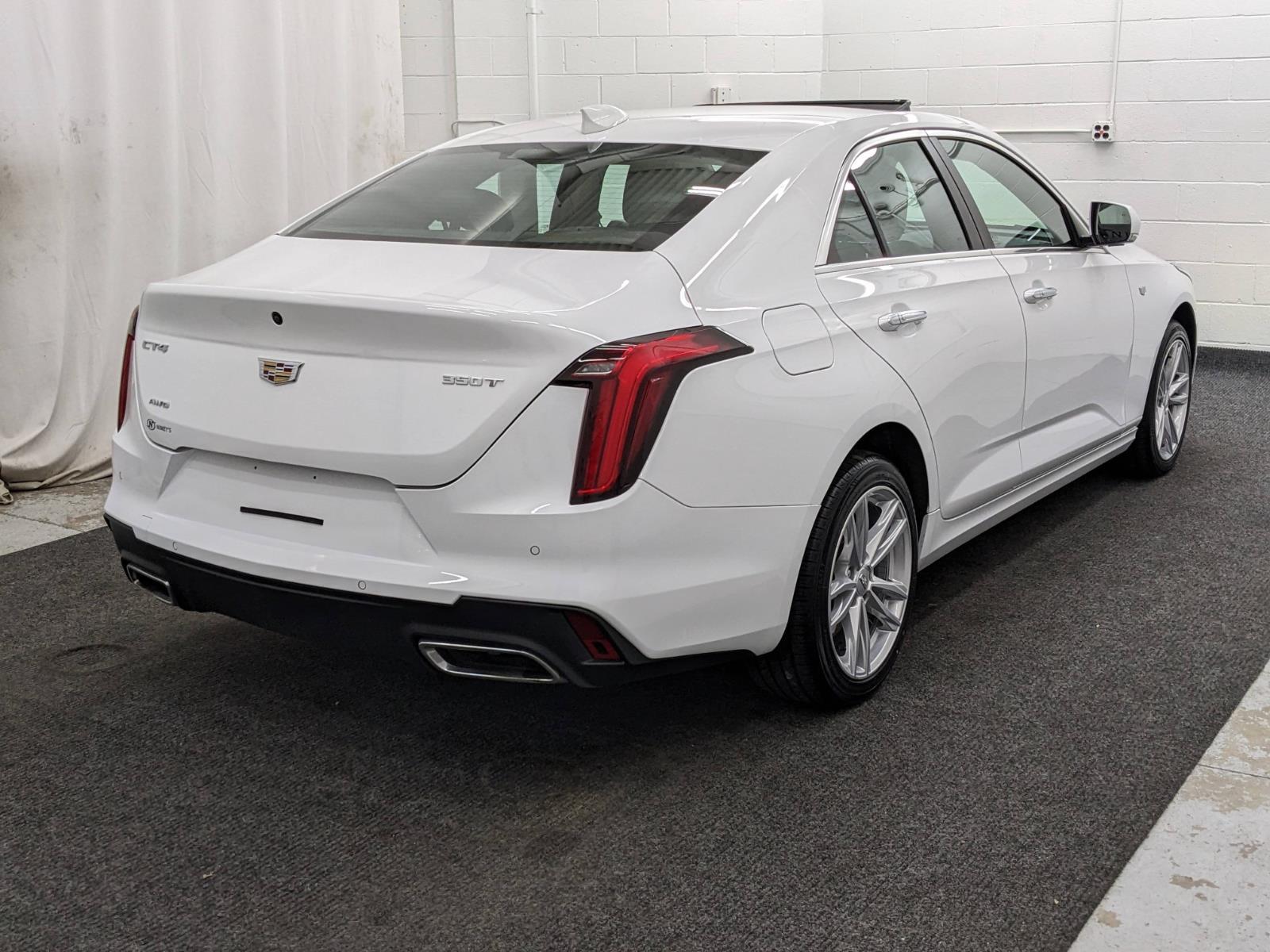 Vehicle image 4 of 34
