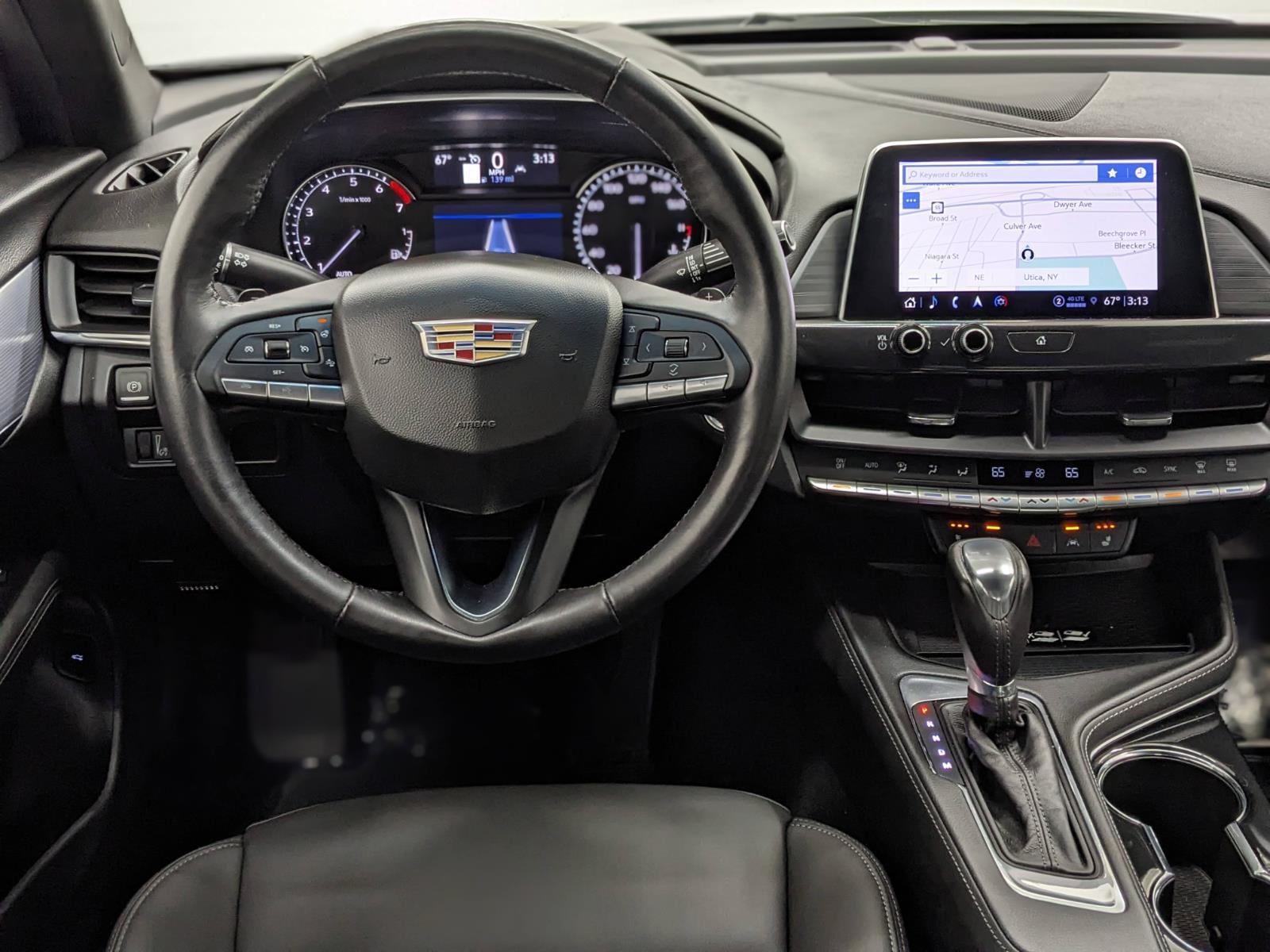 Vehicle image 15 of 34