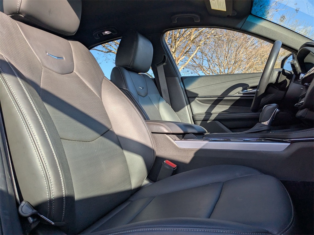 Vehicle image 20 of 29