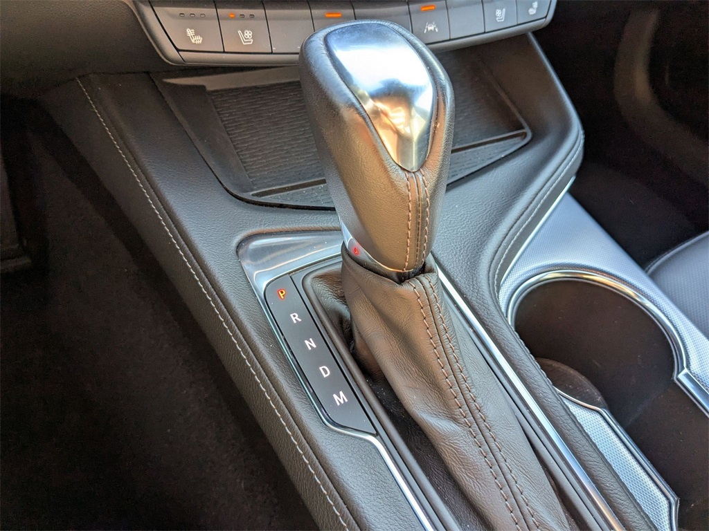Vehicle image 25 of 29