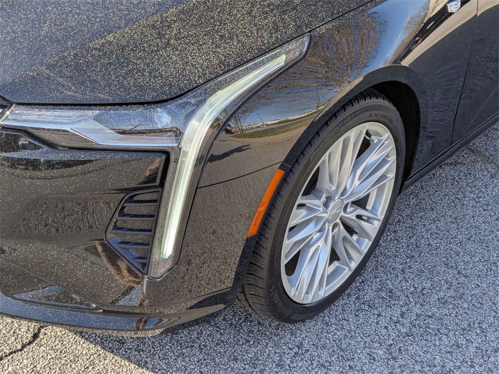 Vehicle image 10 of 29