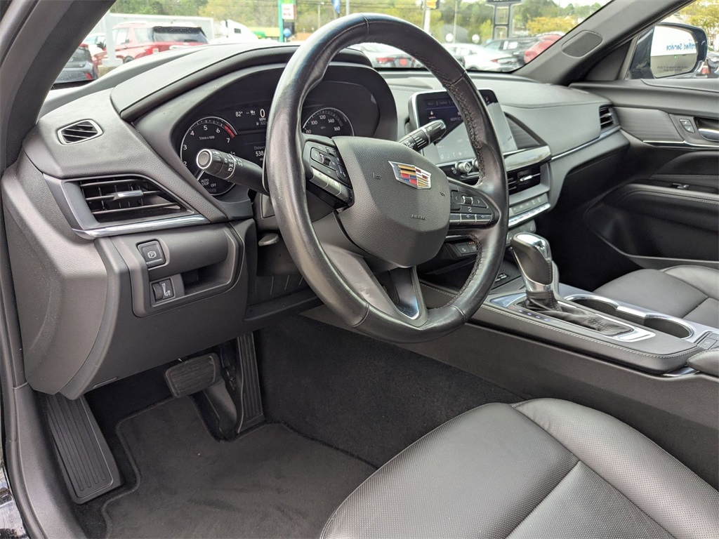 Vehicle image 16 of 30