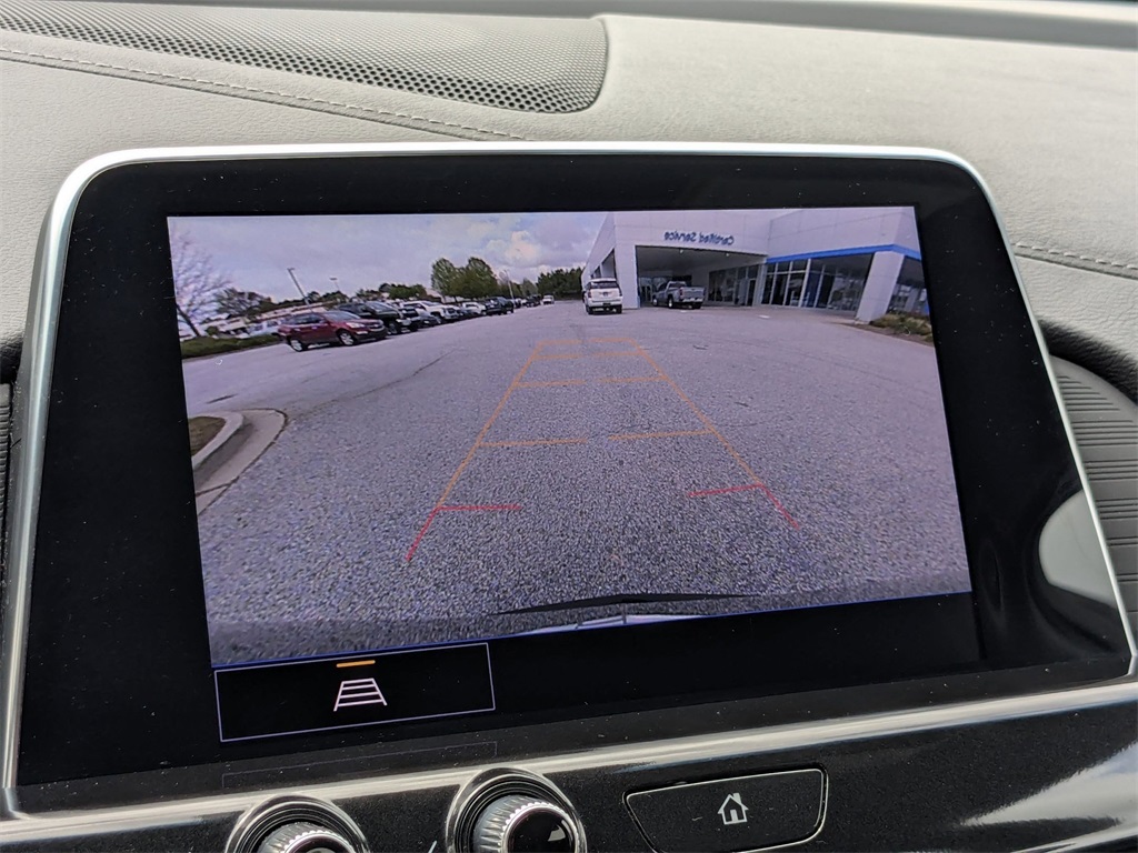 Vehicle image 24 of 30