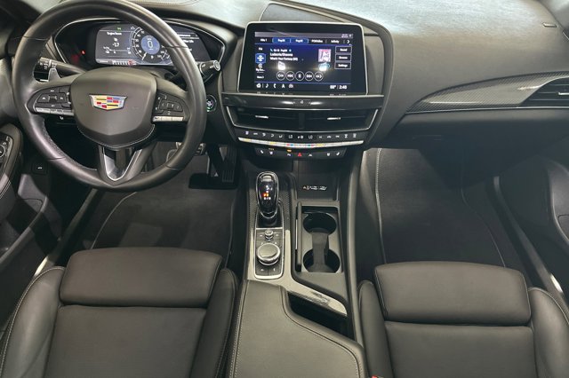 Vehicle image 13 of 28