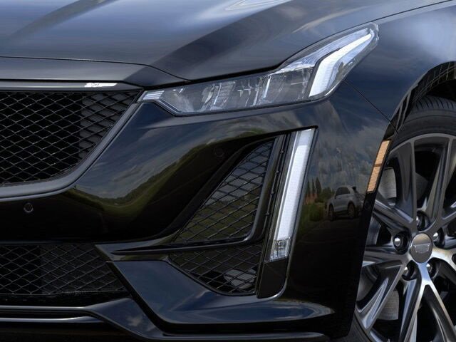 Vehicle image 10 of 24