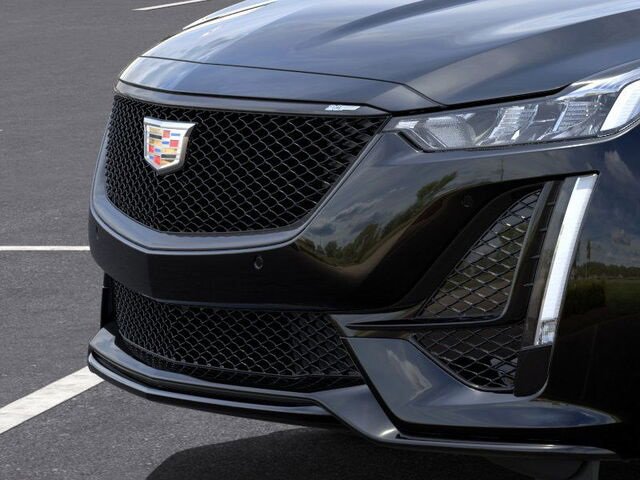 Vehicle image 13 of 24