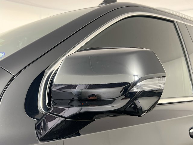 Vehicle image 10 of 31