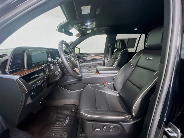 Vehicle image 12 of 31