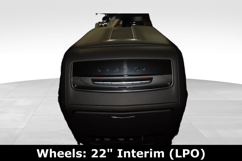 Vehicle image 7 of 55