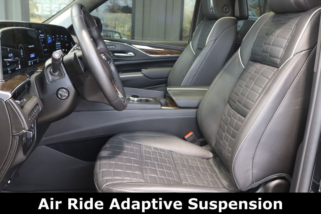 Vehicle image 12 of 55