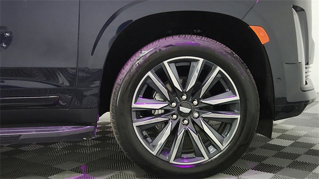 Vehicle image 11 of 25