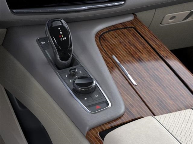 Vehicle image 17 of 24