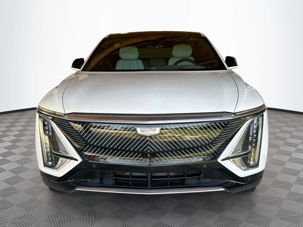 2024 Cadillac LYRIQ Luxury Image 1 of 34